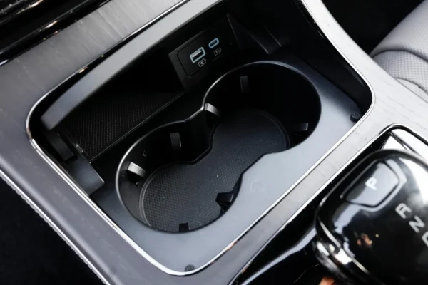 BYD Han DM-i interior