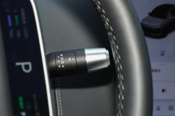 Li L6 gear lever