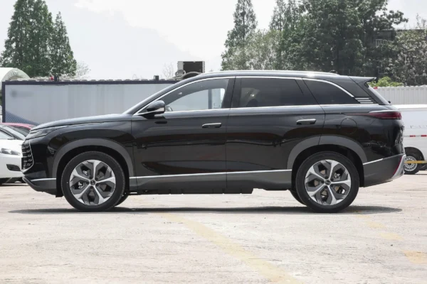 BYD Frigate 07 exterior black