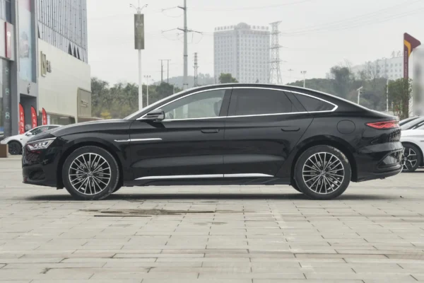 BYD Han DM-i exterior black