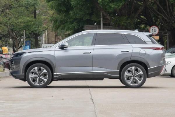 BYD Frigate 07 exterior smoke gray