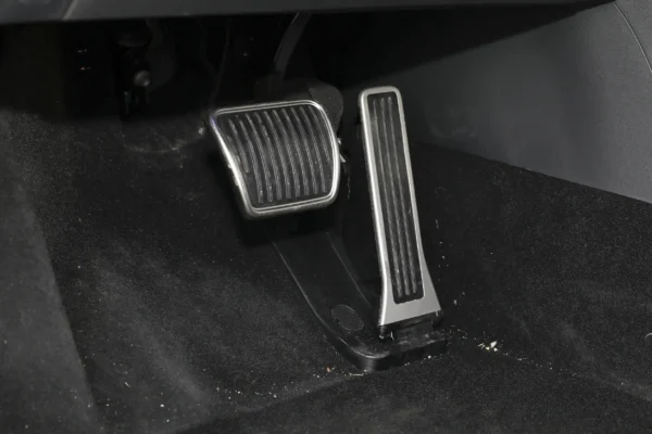 Voyah Light Chaser PHEV interior