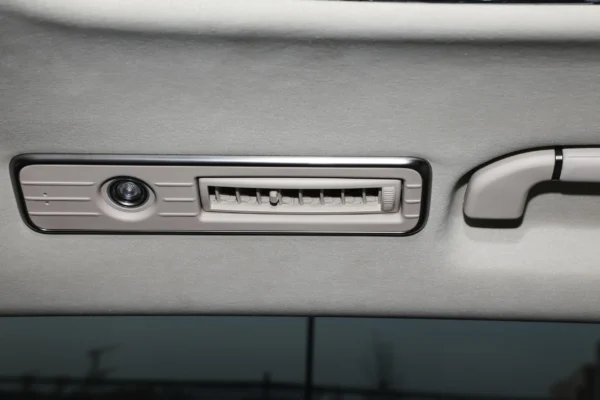 Denza D9 EV interior